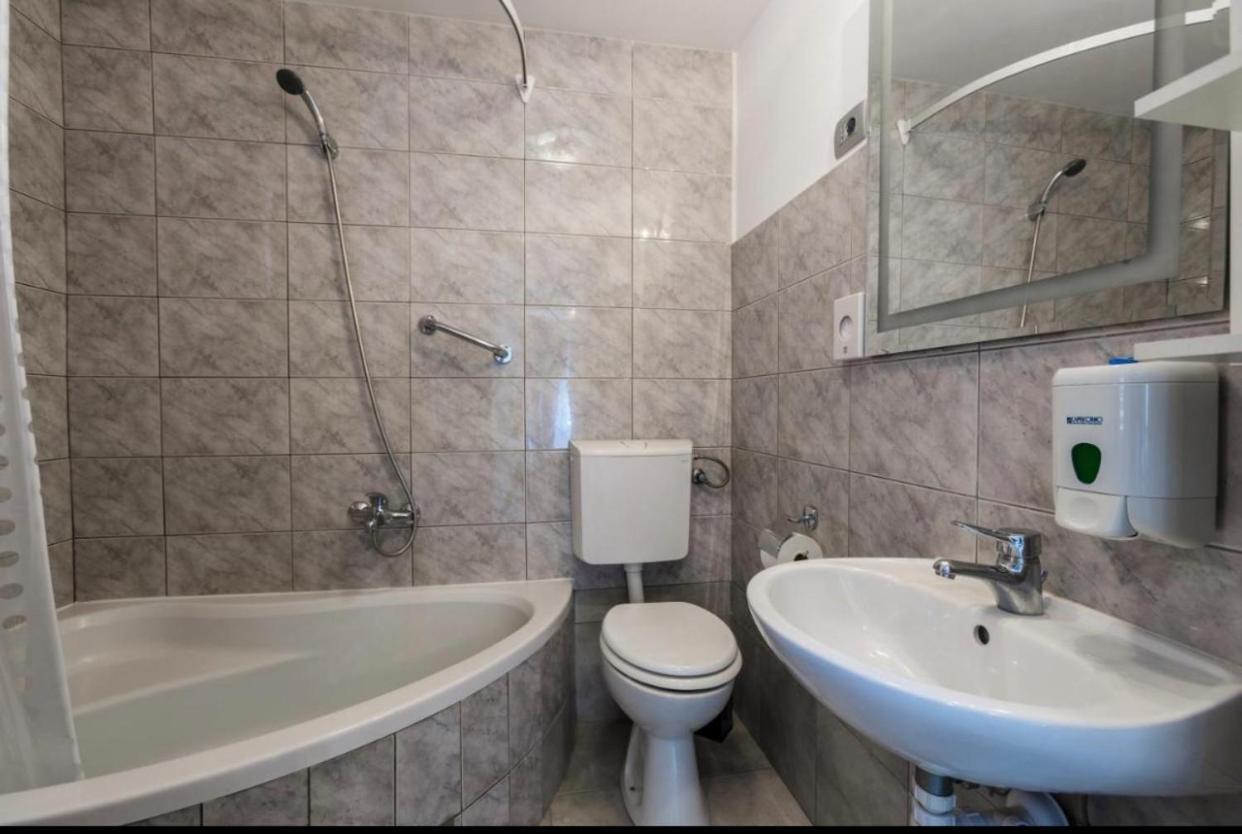 Apartment Cvita Split Eksteriør billede