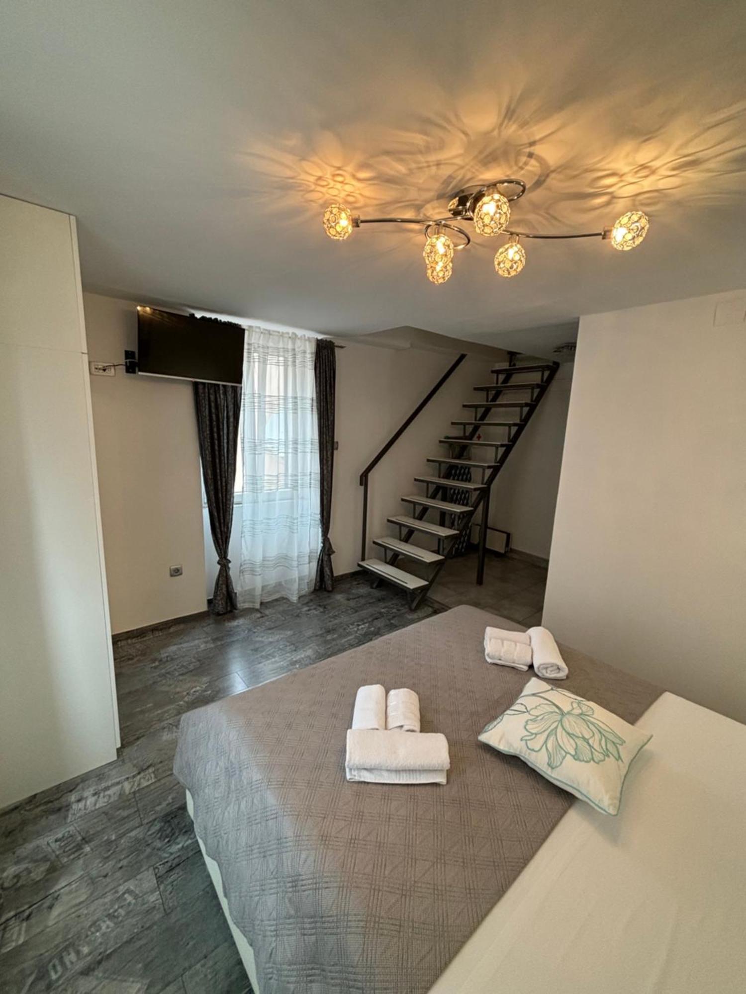 Apartment Cvita Split Eksteriør billede